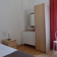 Single Room with Shared Bathroom