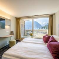 Deluxe Room with Grandlit Bed
