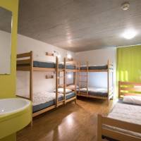 Quintuple Room
