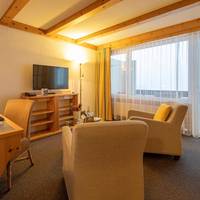 Suite with Eiger Mountain View