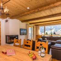 Superior Three-Bedroom Suite with Eiger view
