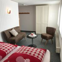 Family Room with Mountain View (6 persons)