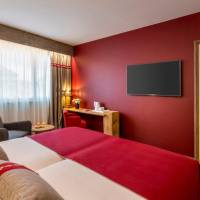 Two Connecting Double Rooms