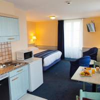 Superior Single Room with Kitchenette