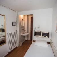 Single Room with Shared Bathroom