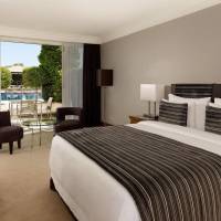 Premium Double Room with Partial Lake View