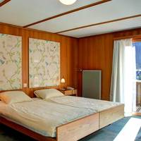 Medium Double Room