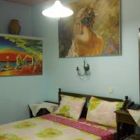 One-Bedroom Apartment (3 Adults)