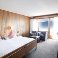 Double Room with Balcony and Lake and Mountain View