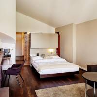 Junior Suite  with View to Rhine River