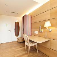 Standard Charming Room