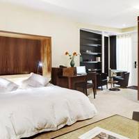 Family Room with 2 Bedrooms