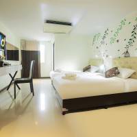 Standard Twin Room with Sofa