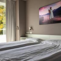 Twin Room with Shower