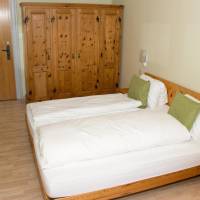 Twin Room with Shared Bathroom
