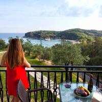 Studio with Garden View (3 Adults)