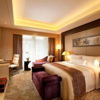 Hilton Deluxe King Room