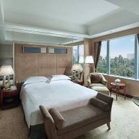 Pacific Club King Room