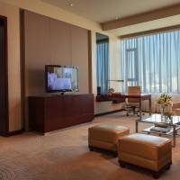 Lakeview King Bed Suite