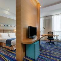 One-Bedroom King Suite - Smoking