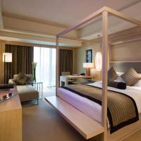 Luxury King Room with Beach View