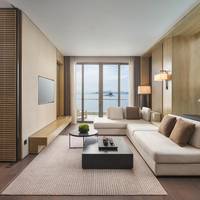 One-Bedroom Club King Suite with Ocean View