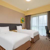 Twin Room with River View - Non-Smoking