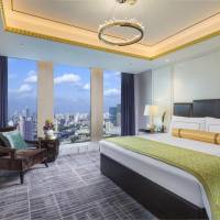 1 King Bed 1 Bedroom Suite Living Area