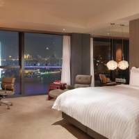 Club King Room