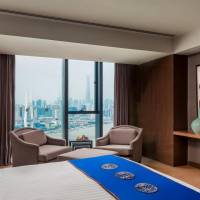 Diplomatic King Suite