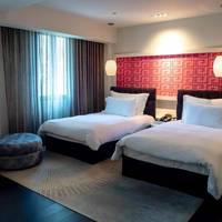 Club Twin Room