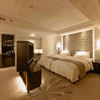 Deluxe King or Twin Room