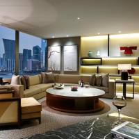 Grand Riverside Suite