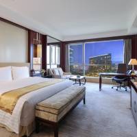 Deluxe king bed room