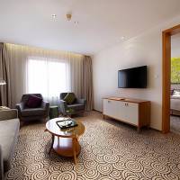 Deluxe Suite