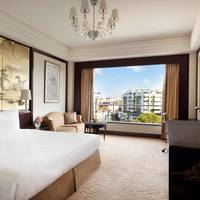 Horizon King Room Club Access