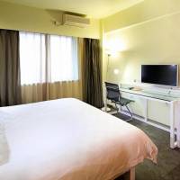 Business Queen Room