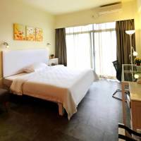 Luxury Queen Room