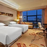 Executive Twin Room with Access to Executive Lounge