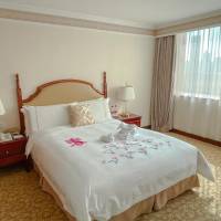 Deluxe King Suite