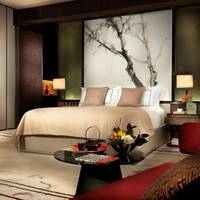 Deluxe King Room with City View