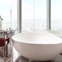 Club Premier King Room with Canton Tower View