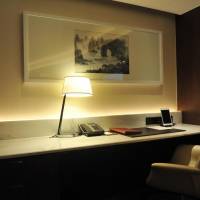 Club Deluxe King Room with City View