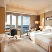 Executive King Room with Access to Executive Lounge