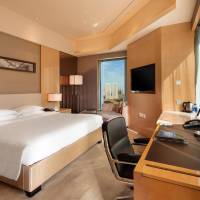 King Corner Room