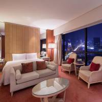 Club King Suite with Executive Lounge Access