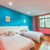 Feature Twin Room