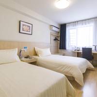 Standard Twin Room B