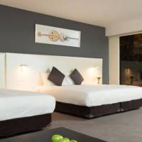Family Room with four breakfasts,four cocktail,VIP Benefit & Free parking with local license