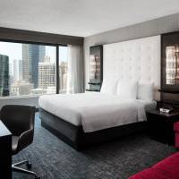 Guest room with king bed, city view - High Floor